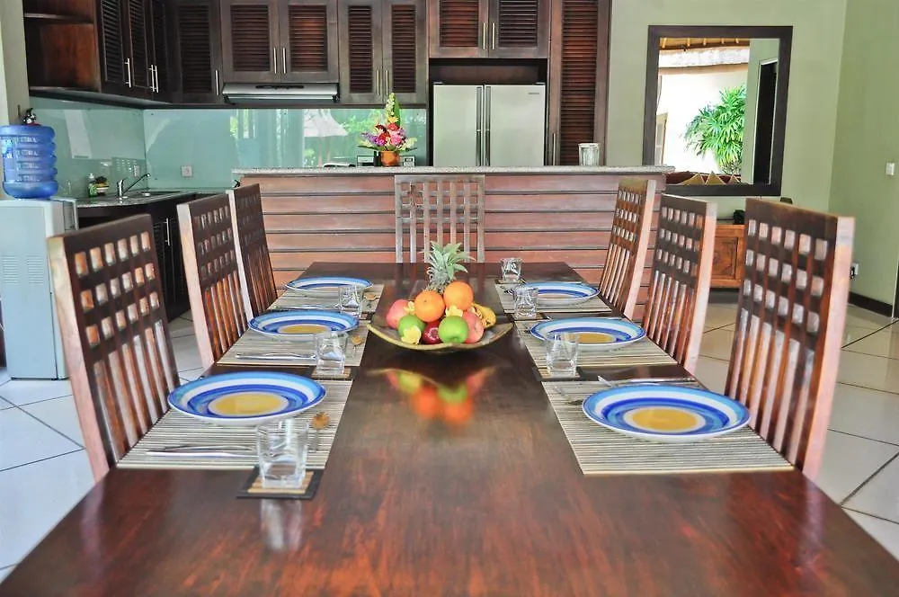 Villa Kebun Seminyak